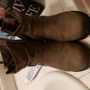 Brown boots